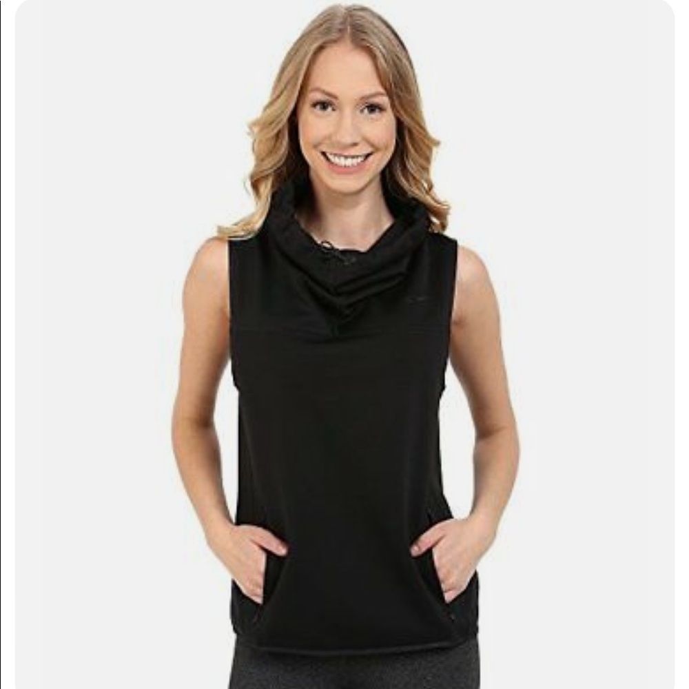 Nike therma sphere funnel vest